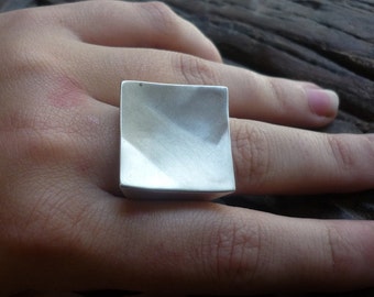 Square Shape Ring, Silver Statement Ring, Silver Cocktail Ring, Chunky Silver Ring, Geometric Ring R1092S