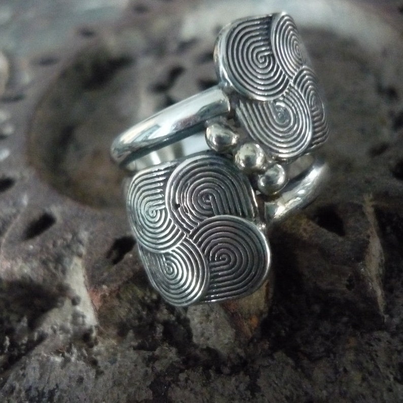 Chunky Sterling Silver Ring, Eternity Spirals Ring, Silver Eternity Spirals Ring, Statement Ring, Wire Silver Ring, Silver Balls Ring K204 image 4