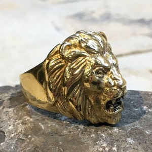Solid gold Signet Lion Ring, Leo Ring, Men ring, Chunky 14k gold Ring, Sculpture Ring, Unisex gold lion Ring, Animal Ring, pinky ring RG2002