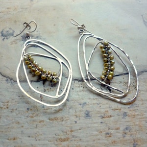 Sterling Silver Dangling Earrings, Small Pearls Earrings, Silver Pearls Earrings, Long boho Dangling Earrings, Tiny Green Pearls Earrings.