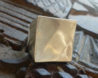Statement jewelry, Brushed Sterling Silver Ring, Square Shape Ring, Silver Cocktail Ring, Chunky Silver Ring, Geometric Ring R1092S