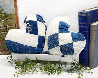 Antique Quilt Valentine Hearts, Quilted Heart Mini Pillow, Primitive Valentines Day Mini Pillows, Blue and White Stuffed Fabric Hearts, 2pc
