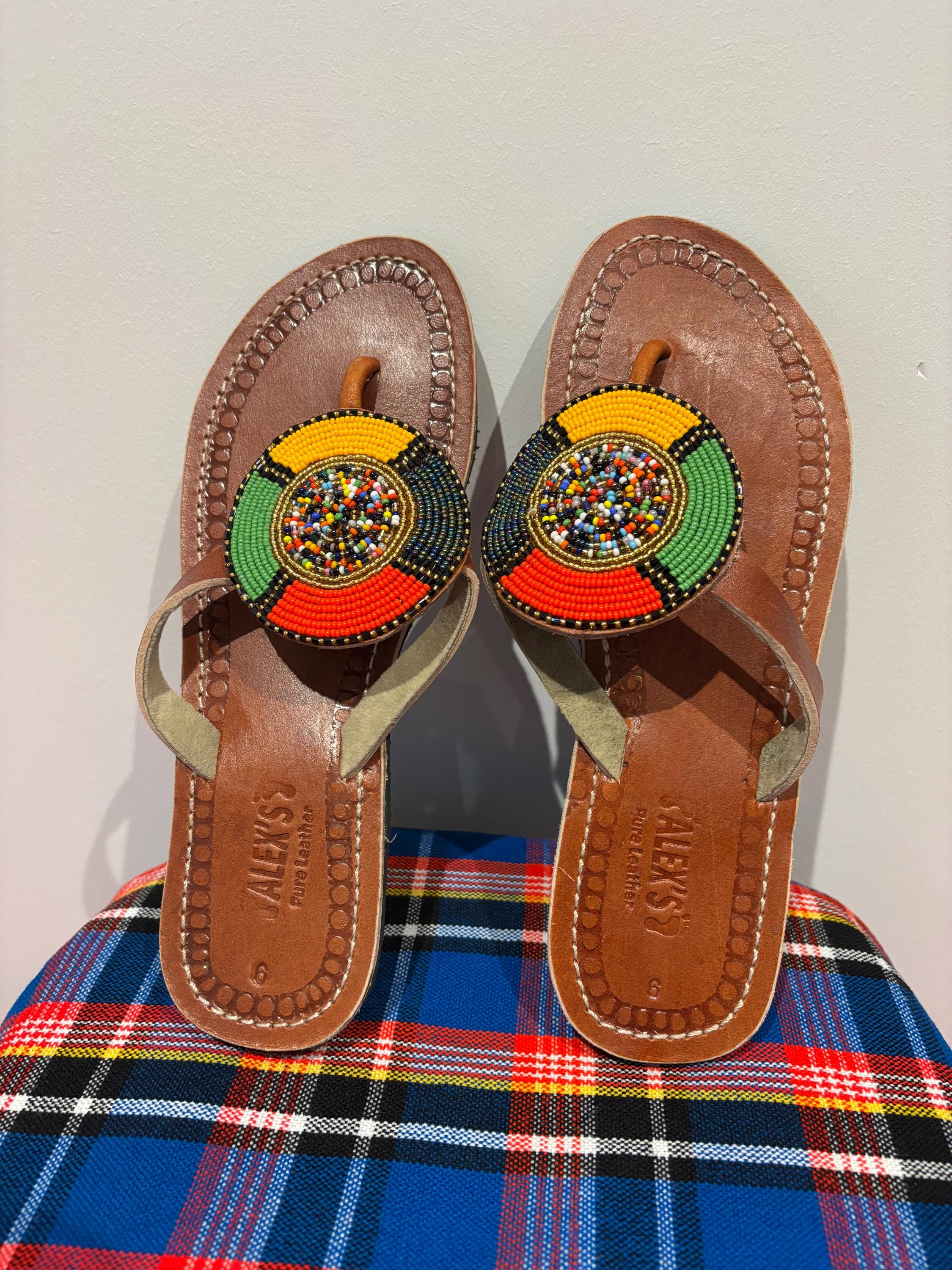 Beautiful Unisex Maasai Leather Sandals. Size 10.5 or 41decorated with beads. $_57.JPG?set_id=880000500F main image 2