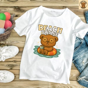 Sleepy Bear Beach PNG - Lustiges ""Strand Bitte"" Zitat | Vintage Button-Eye Bär für Sommer T-Shirt Sublimation
