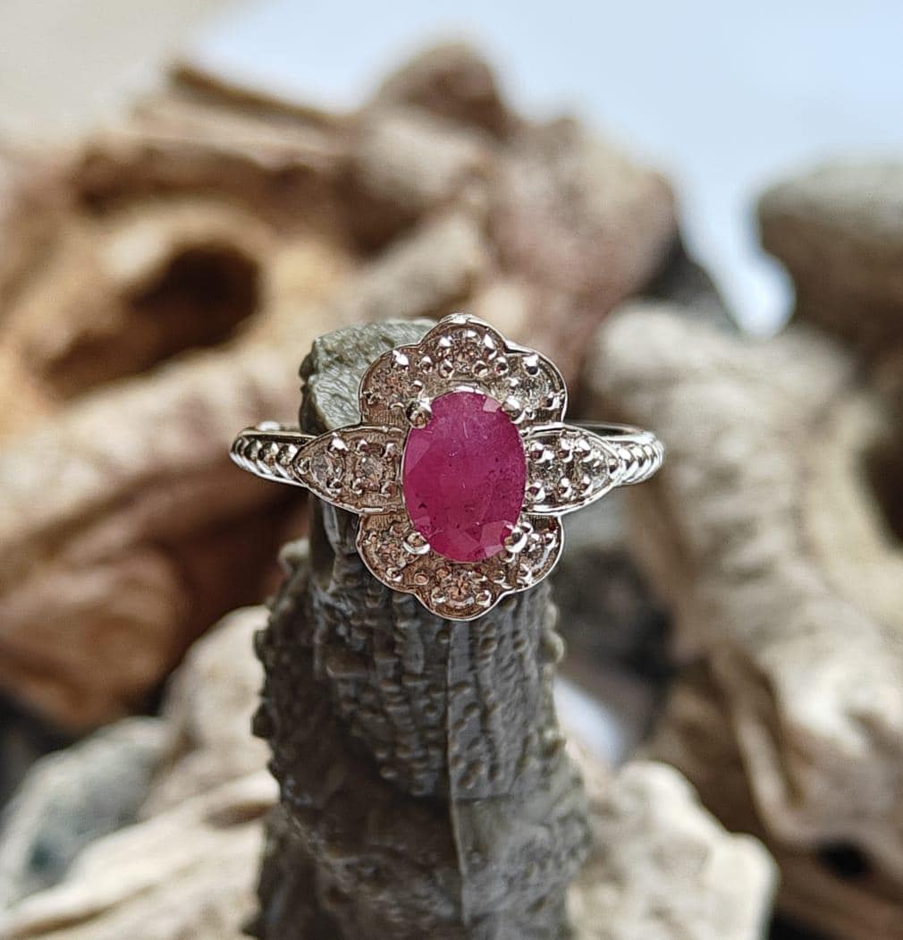 ガラス充填ルビーリング 8 x 6 MM ヴィンテージリング 彼女へのギフト