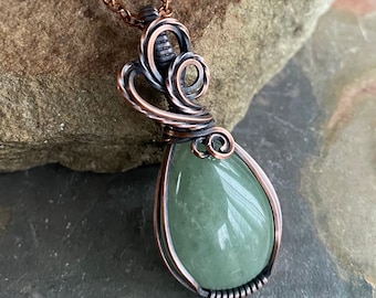 Wire Wrapped Aventurine Necklace, Wire Wrapped Aventurine in Copper wire, Wired Aventurine Pendant,Aventurine Jewelry, Green Necklace