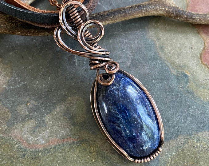 Kyanite Necklace, Wire Wrapped kyanite Necklace in Copper, Kyanite Healing Necklace, Kyanite in Copper Wire, Raw kyanite Pendant Necklace