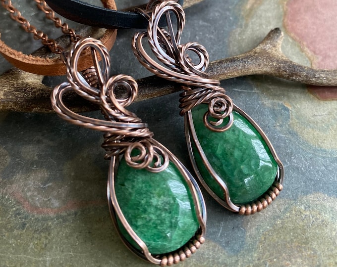 READY SHIP in 1 to 2 days, Emerald Necklace,Wire Wrapped Emerald Necklace in Antiqued Copper, May Birthstone Necklace,Green Emerald Necklace