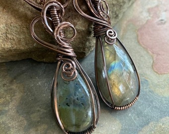 Wire Wrapped Labradorite Pendant Necklace: Antiqued Copper Tree of Life