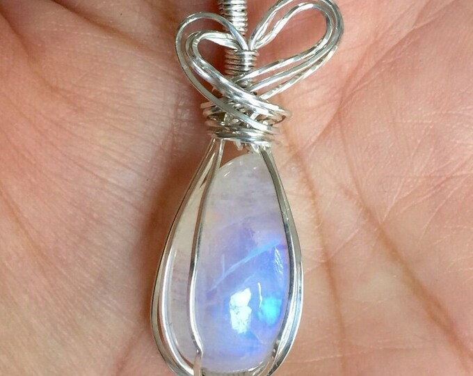 Moonstone Necklace,Rainbow Moonstone Necklace in Sterling Silver,Blue Flashing Moonstone Necklace,Mothers Day Gift,June birthstone Pendant