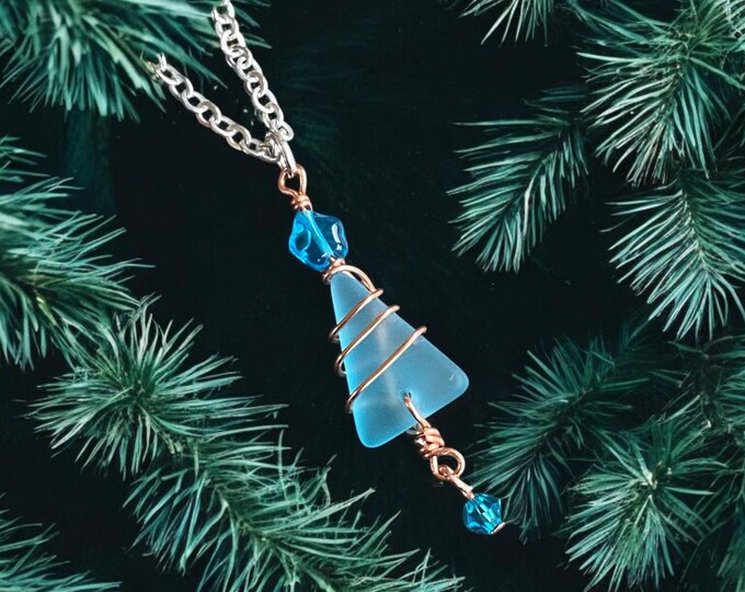 Christmas Tree Necklace, Christmas Glass Tree Necklace, Sea Glass Jewelry, Holiday Gifts for Her, Christmas Gifts for Her, Holiday Necklace
