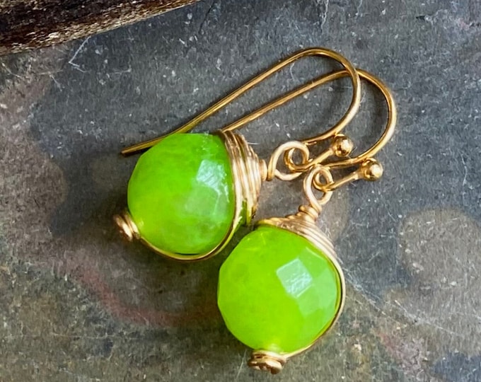 Jade Earrings in Gold, Wire Wrapped Lime green color Jade Earrings,Wire Wrapped dangle  Earrings  Wire wrapped Jade Earrings,