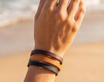 Unisex 5 mm Width Deerskin Leather bracelet: Minimalist Copper Wire Clasp Bracelet