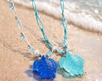 Frosted Sea Glass turtle Necklace: Aquamarine & Shell Macrame Jewelry, Handmade Coastal Minimalist Pendant