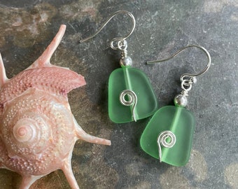 STERLING SILVER Green Sea Glass Earrings, Light Green  Sea Glass Earrings, Beach Weddings, Beach Glass Jewelry, Peridot Sea glass Earrings,