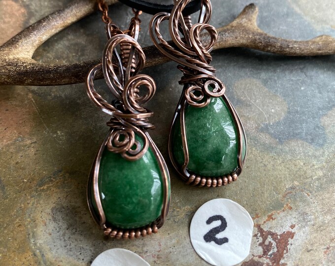 Wire Wrapped Emerald Necklace,Emerald Pendant in Antiqued Copper,May Birthstone Jewelry, Raw Emerald Necklace in Antiqued Copper,