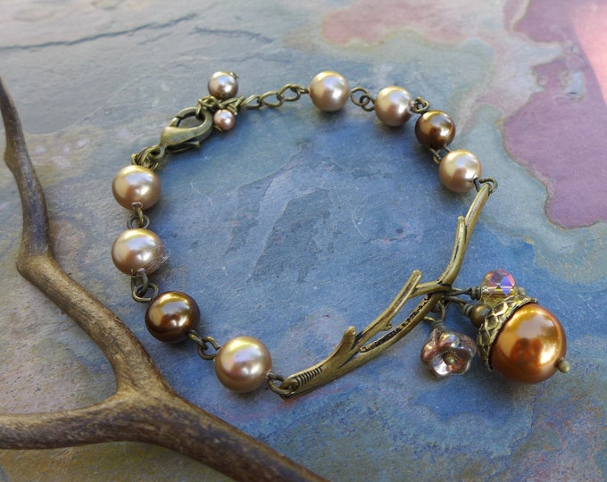 Acorn Bracelet, Acorn Twig Branch Bracelet, Twig Branch Pearl Brass Bracelet, Fall Acorn Bracelet, Wedding/Bridal Bracelet