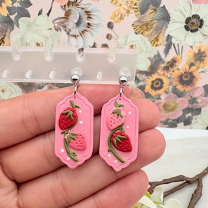Rosa eingerahmt Erdbeeren Ohrringe Hypoallergen