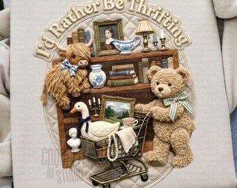 Ik zou liever zuinig zijn png, teddybeer, hooglandkoe, gans png, spaarzaam, antiek, teddybeer, Highlanderkoe, Grandmillenial decoratief