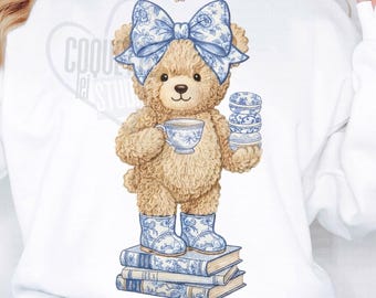 Oso de peluche Grandmillennial Png, Oso de peluche Grand Millenial, Grandmacore, Cottagecore, Diseño de oso de peluche Png, Chinoiseries Png, Taza de té Png