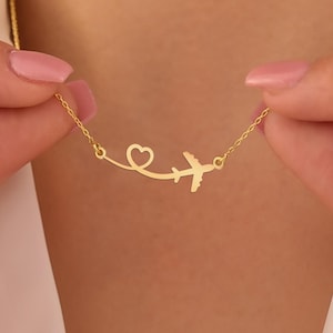 Airplane Heart Necklace – Gold Plated Travel Jewelry – Wanderlust Gift for Travelers – Flight Lover Pendant