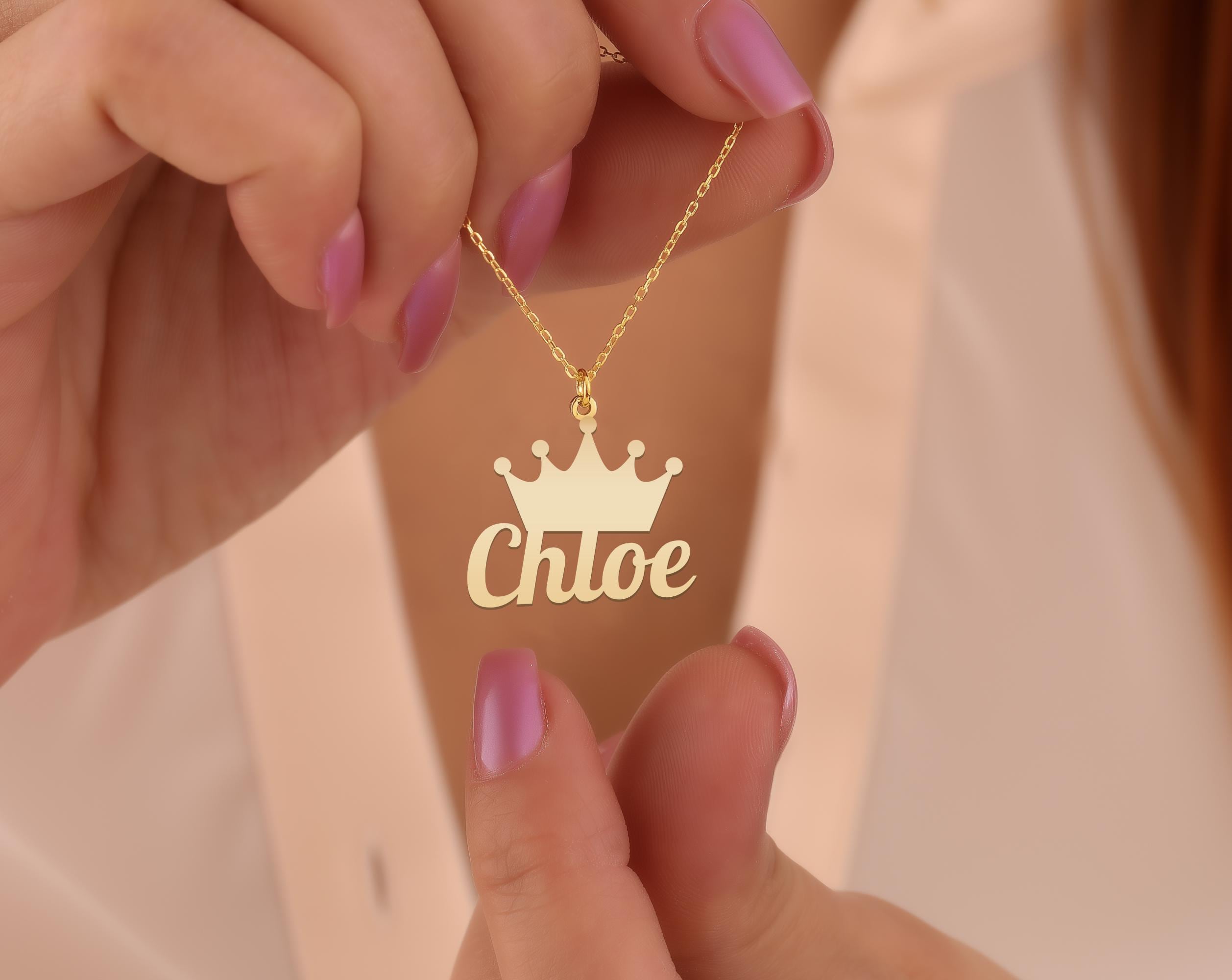 Kronen-Namenskette - Personalisierter vergoldeter Prinzessinnen-Anhänger - Schmuck Geschenk für Mädchen & Kinder - Königlicher Namensanhänger