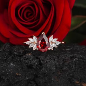 Pear Cut Garnet Engagement Proposal Ring Unique Cluster Moissanite Bridal Promise Ring Dainty Garnet Statement Ring Wedding Anniversary Ring