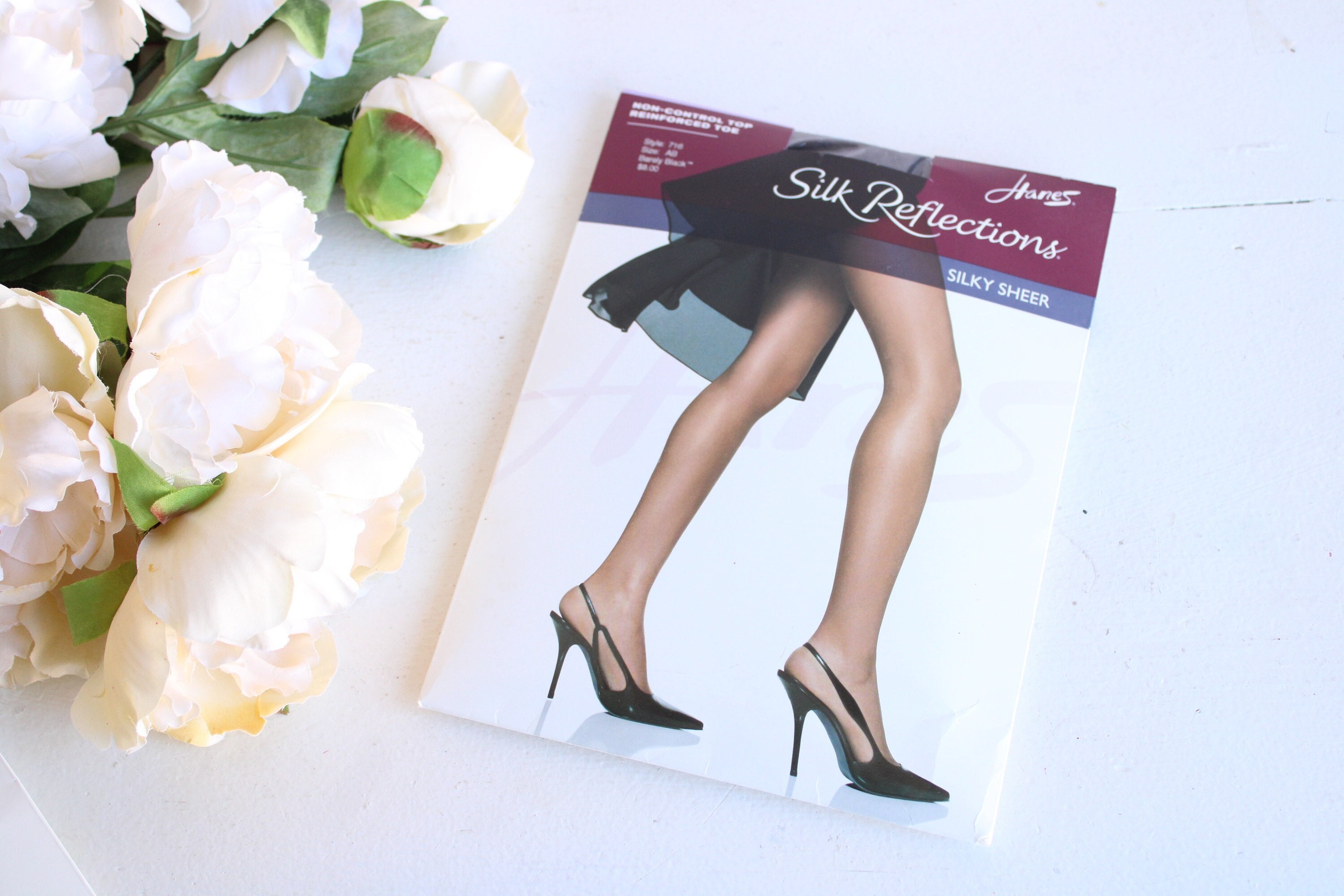 Hanes Silk Reflections Silky Sheer Non Control Reinforced Toe Pantyhos –  From Head To Hose