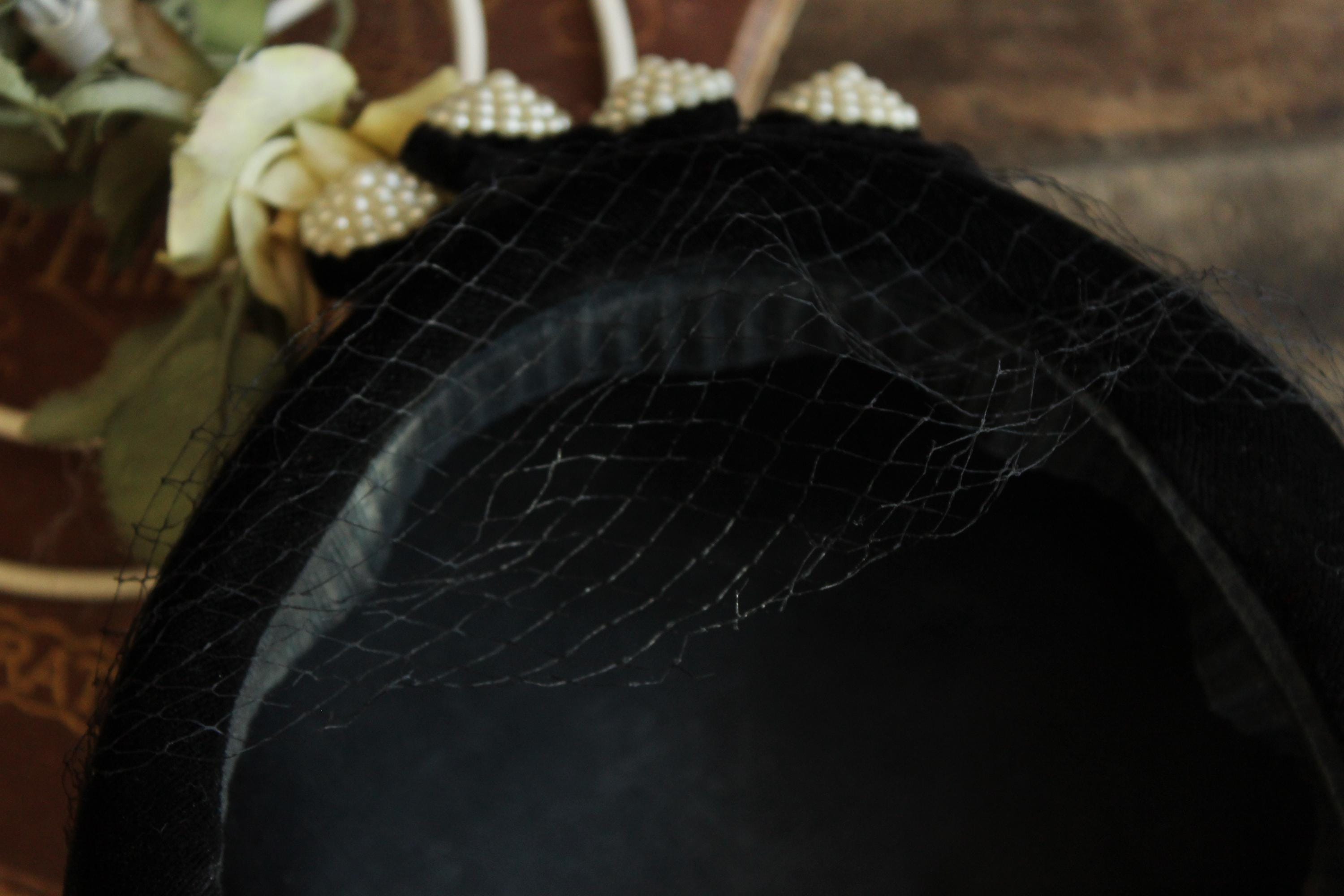 Vintage 1940s Hat, Black Small Topper with Birdcage Veil and Faux Pearl Vintage 1940s Hat, Black Velvet Small Topper With Birdcage  main image 3
