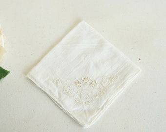Vintage 1940s 1950s Handkerchief, White Embroidered Linen Hankie, Pocket Square