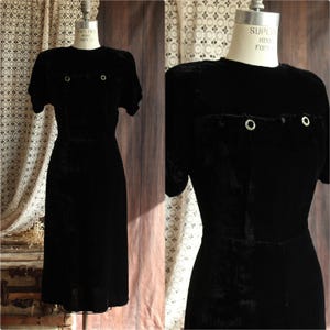 Robe vintage des années 1940, robe Cirilo en velours noir avec embellissements de strass