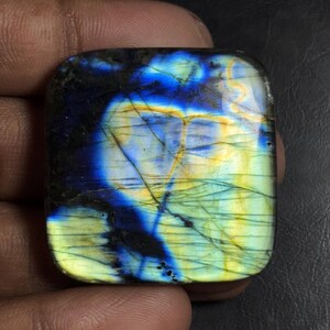 Blue Flash Labradorite Cabochon: Natural Gemstone for Jewelry Making (95 cts, 38x37mm) #165