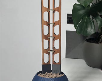 Red Cedar Duo Plant Trellis: 'Linka' Slim Geometric Design