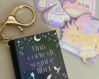 Portachiavi Libro NFC Personalizzato | Book Keychain NFC | Gadget Booktok Fantasy | Condividi Instagram con Tap | Regalo Lettori