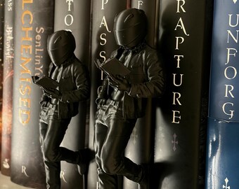 Rebel Book Boyfriend Shelf Decor – 3D Printed Bookshelf Insert – Biker Reading Figurine – Unique Gift for Book Lovers – Bookish Room Decor