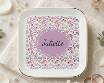 Personalized Ceramic Floral Engagement Ring Dish, Engaged Ring Dish, Custom Initials Wedding Ring Dish, Custom Jewelry Dish, Bridesmaid Gift