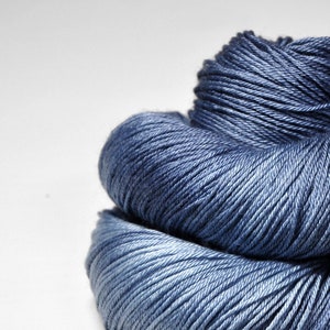 Going to the land of Nod -  Merino / Silk Fingering Yarn Superwash - Hand Dyed Yarn - Wolle handgefärbt - DyeForYarn