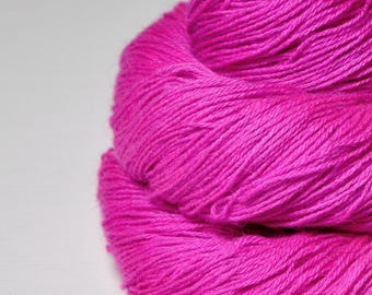 Festa rosa - Filato Angora Lace di DyeForYarn - cruelty-free e in edizione limitata - colore: rosa neon