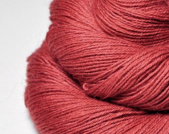 Zuppa di pomodoro andata a male OOAK - Filato Angora Lace di DyeForYarn - cruelty-free e in edizione limitata - colore: rosso pomodoro