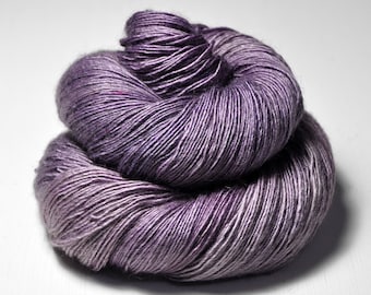 Crocus coming to dust OOAK - Merino / Silk / Yak Fingering Yarn - MerSiYak - Hand Dyed Yarn - Wolle handgefärbt - DyeForYarn