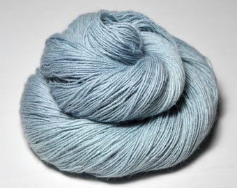 Acqua blu tenue - Filato Angora Lace di DyeForYarn - cruelty-free e in edizione limitata - colore: azzurro