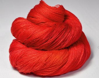 Bonbons aux fraises pourris - Fil mérinos / soie Cobweb - Fil teint à la main - handgefärbte Wolle - DyeForYarn