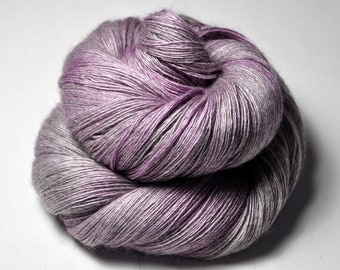 Licorne ancienne - laine mérinos / soie / dentelle de yak - MerSiYak - fil teint à la main - Wolle handgef-rbt - DyeForYarn