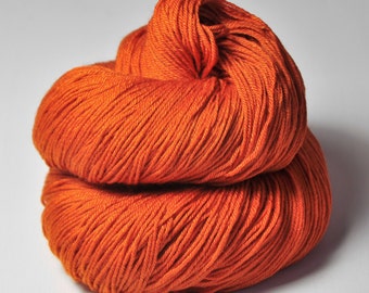 Red-hot metal - Merino / Silk Fingering Yarn Superwash - Hand Dyed Yarn - Wolle handgefärbt - DyeForYarn