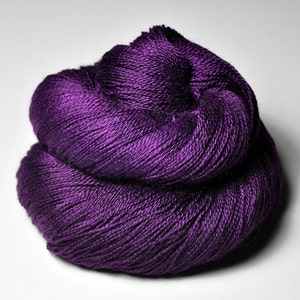 Poisoned by love - Baby Alpaca / Silk Lace Yarn - Hand Dyed Yarn - Wolle handgefärbt - DyeForYarn