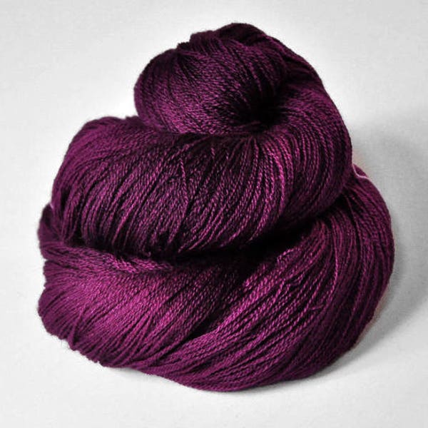 Burning fuchsia - Merino / Silk / Cashmere Fine Lace Yarn - Hand Dyed Yarn - handgefärbte Wolle  - Garn handgefärbt - DyeForYarn