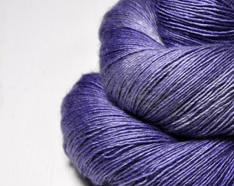 One Thousand and One Nights - Merino / Silk / Yak Fingering Yarn - MerSiYak - Hand Dyed Yarn - Wolle handgefärbt - DyeForYarn