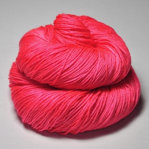 Mad Hatter&#39;s tea party gone awry - Merino / Silk Fingering Yarn Superwash - Hand Dyed Yarn - handgefärbte Wolle - DyeForYarn