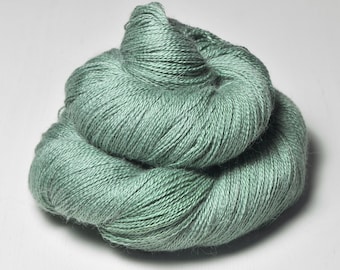 Glass frog - Baby Alpaca / Silk Lace Yarn - Hand Dyed Yarn - Wolle handgefärbt - DyeForYarn