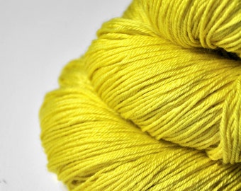 Withering canola field OOAK - Merino / Silk Fingering Yarn Superwash - Hand Dyed Yarn - Wolle handgefärbt - DyeForYarn